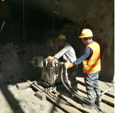 铅山水下抗分散灌浆料特点 水下不分散注浆料介绍